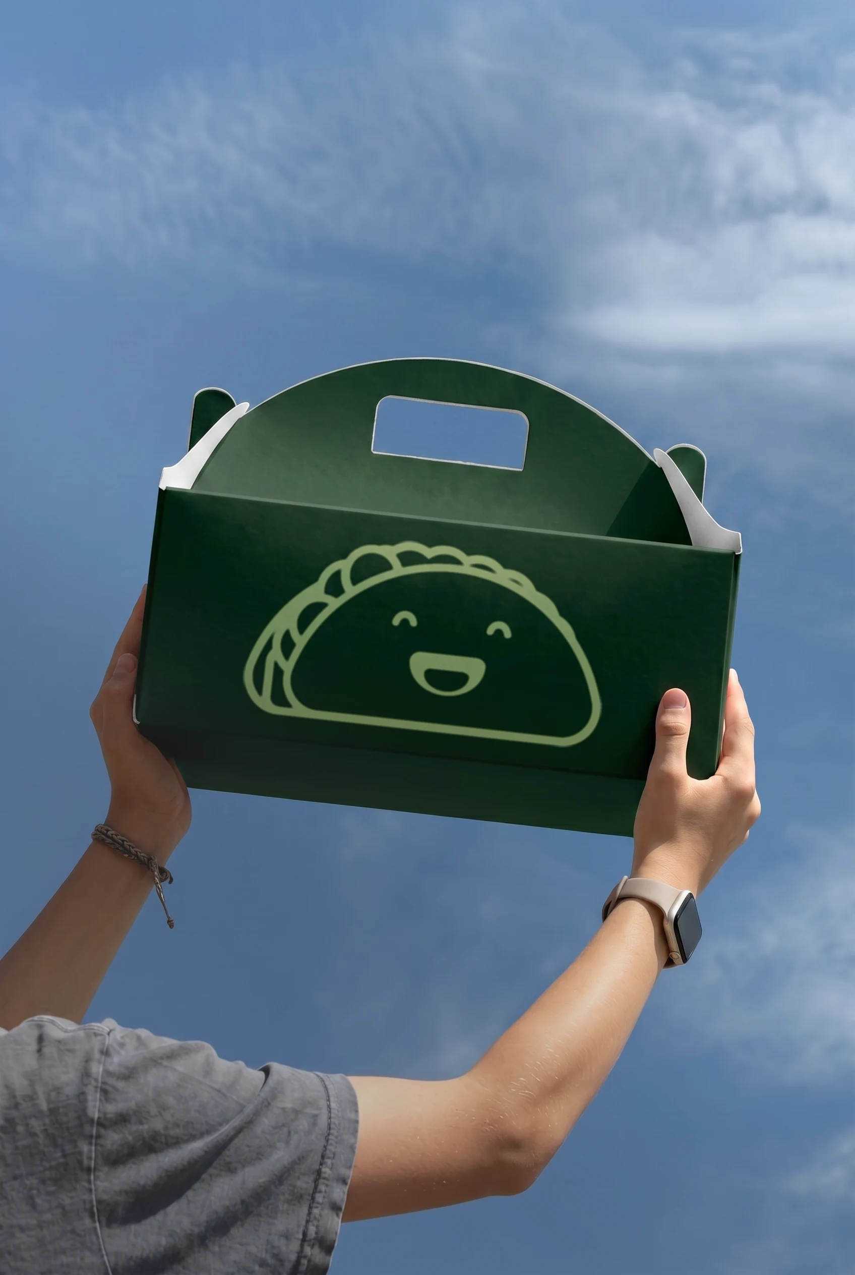 Buy My Lunch delivery box ready for private school hot lunch handoff